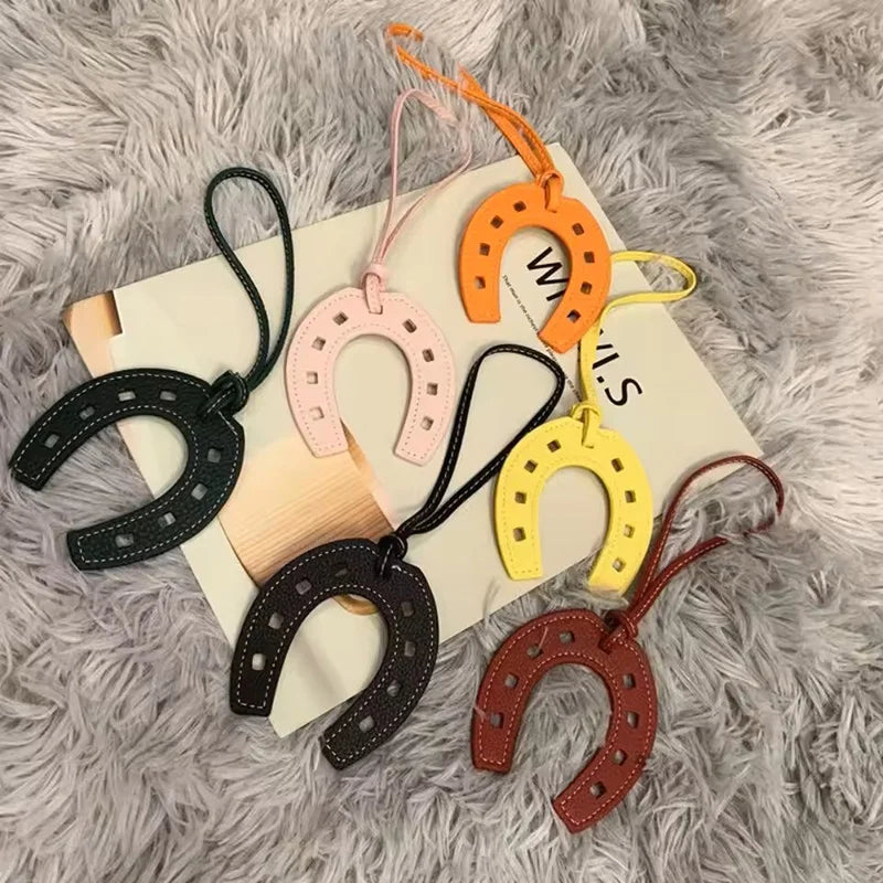 Charm Horseshoe Maris Maris