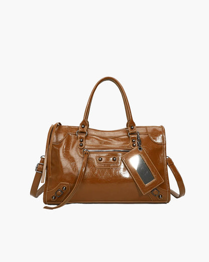 Carmela- Stylish Handbag with Spacious Interior & Minimalist Design